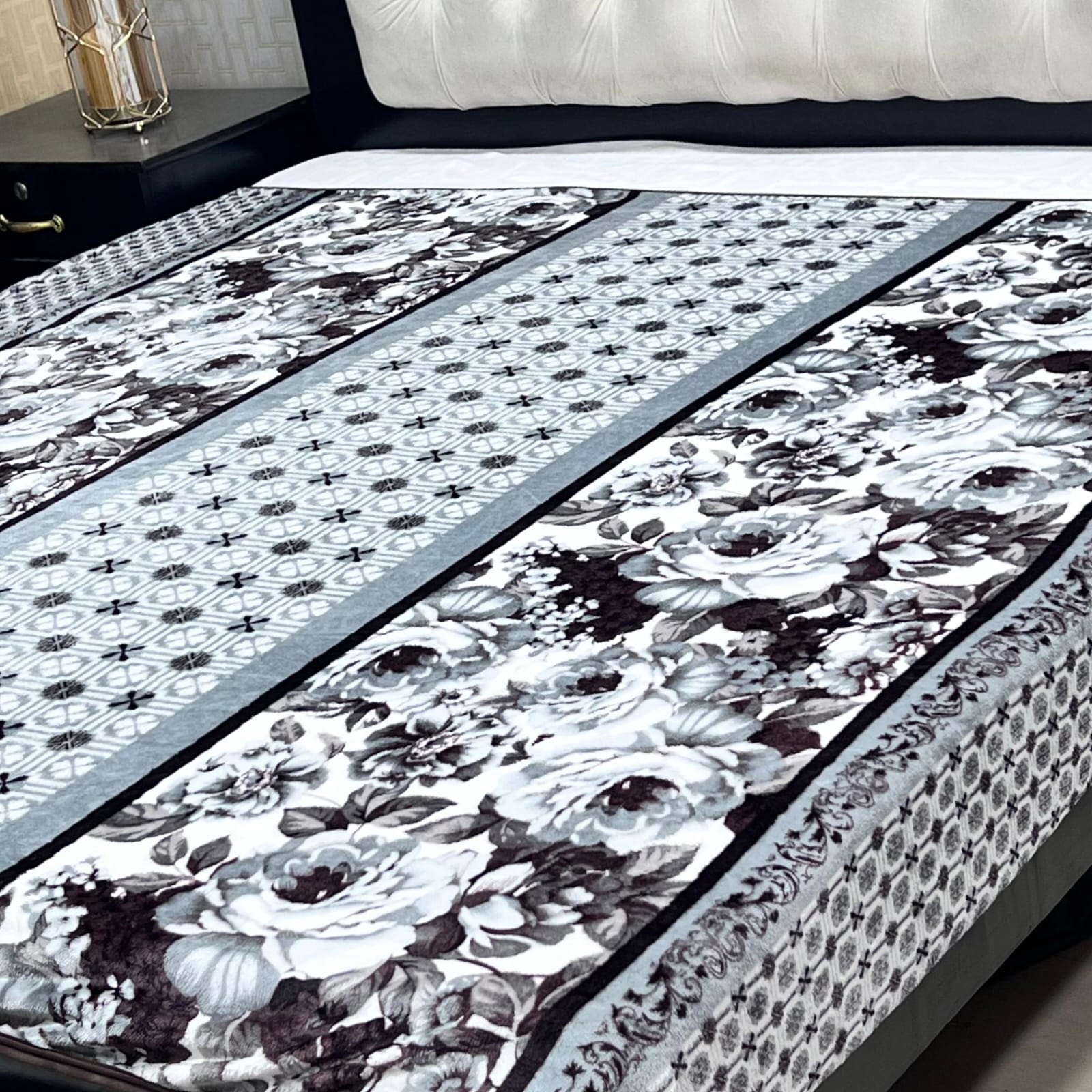 Premium Double Blanket Comble
