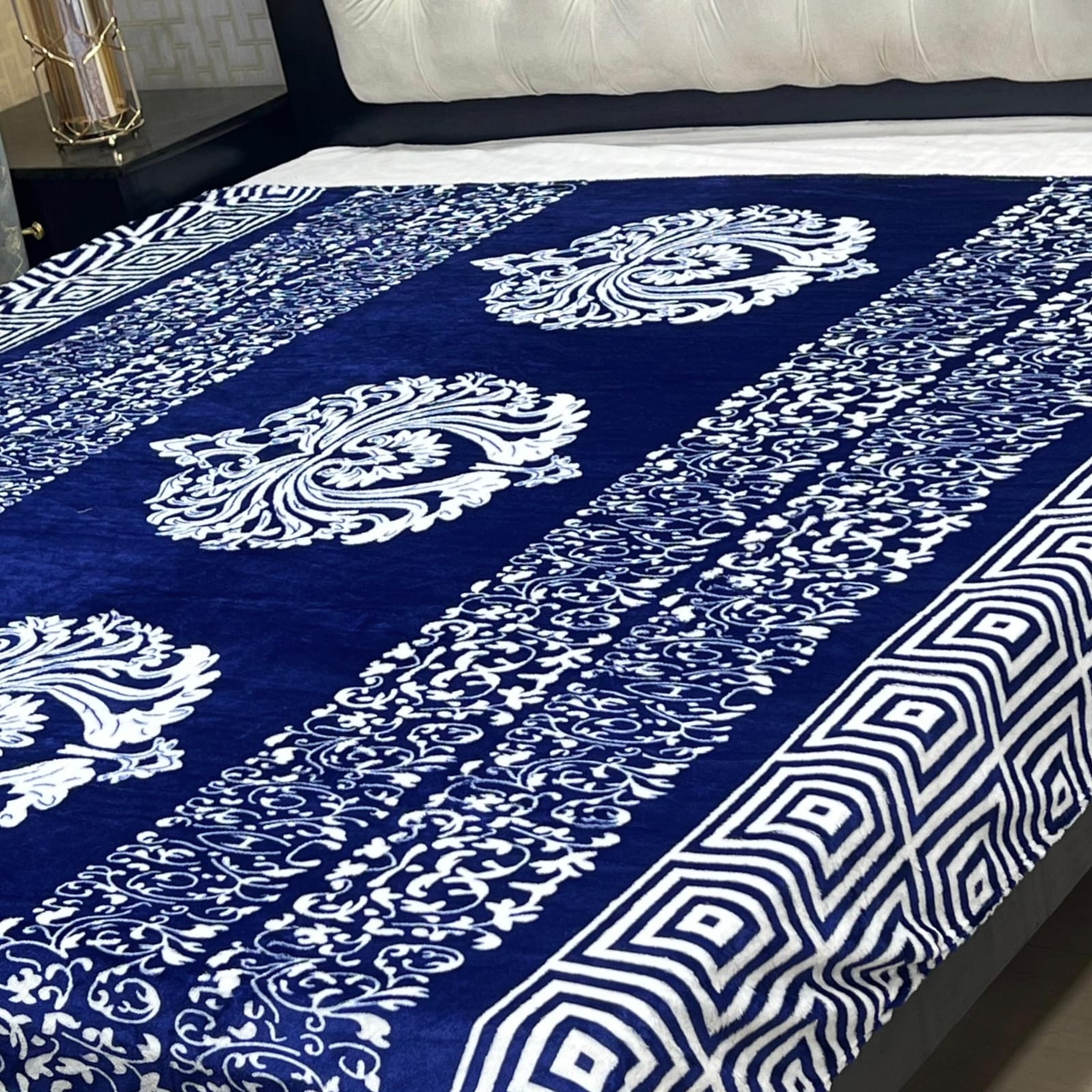 Premium Double Blanket Comble
